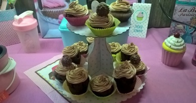 Rocher Cupcakes Rocher Cupcakes