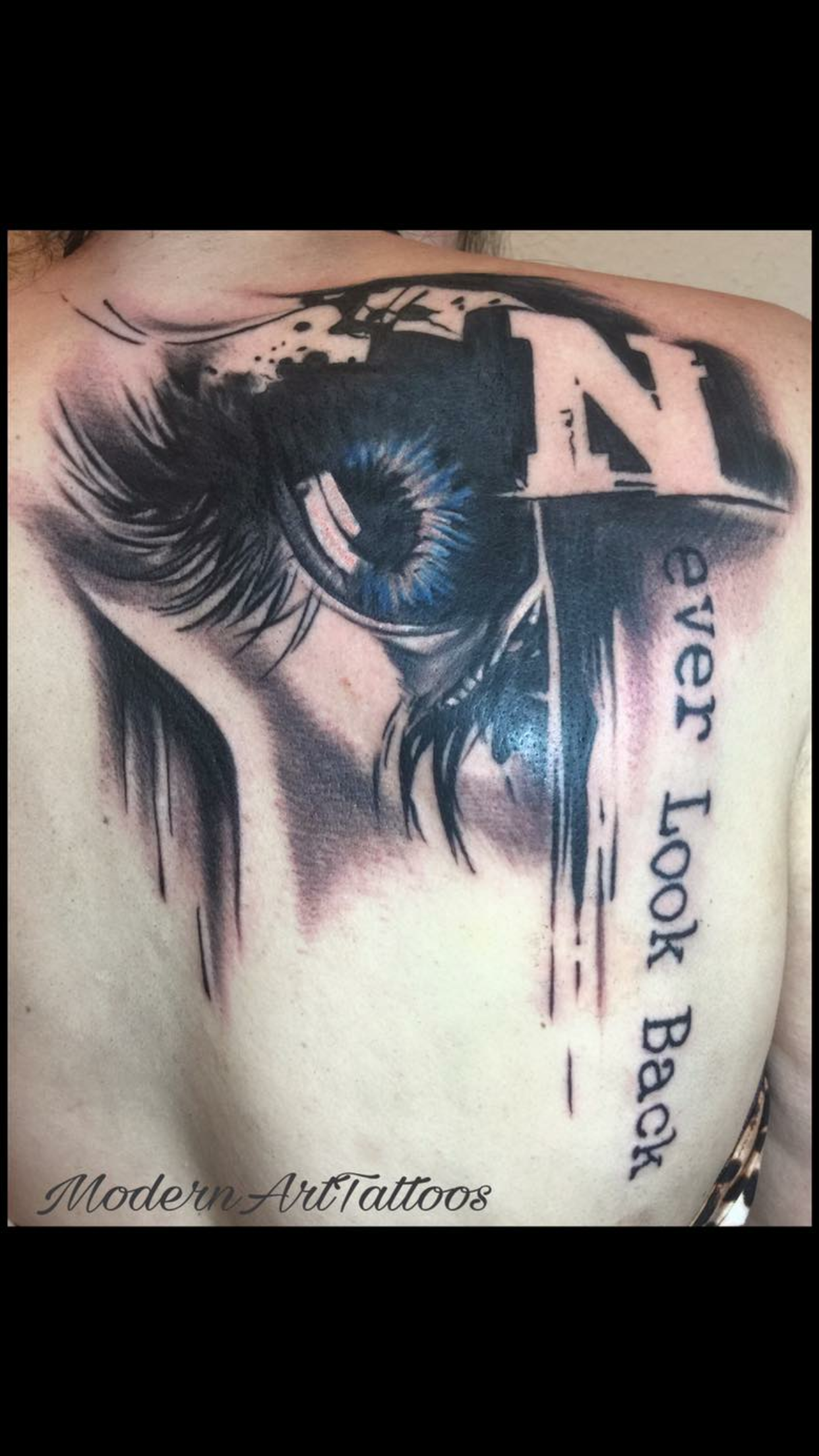 Mark Amann vom »ModernArtTattoos« in Cuxhaven rockin' and rollin'